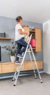 Monto® Safety® PlusLine Stufen-StehLeiter - Alu - Arbeitshöhe 2.85 m - 1 x 4 Stufen