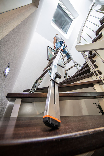 Monto TeleVario Alu-Gelenk-Teleskopleiter mit 4 Holmverlängerungen – Arbeitshöhe 3.00–5.00 m – 4x4 Sprossen – Bild 7
