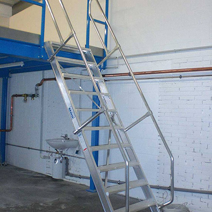 Stabilo® Treppe mit Plattform - Neigung 45° - Stufenbreite 60 cm - Höhe 2.80-3.01 m - 1 x 14 Stufen – Bild 4