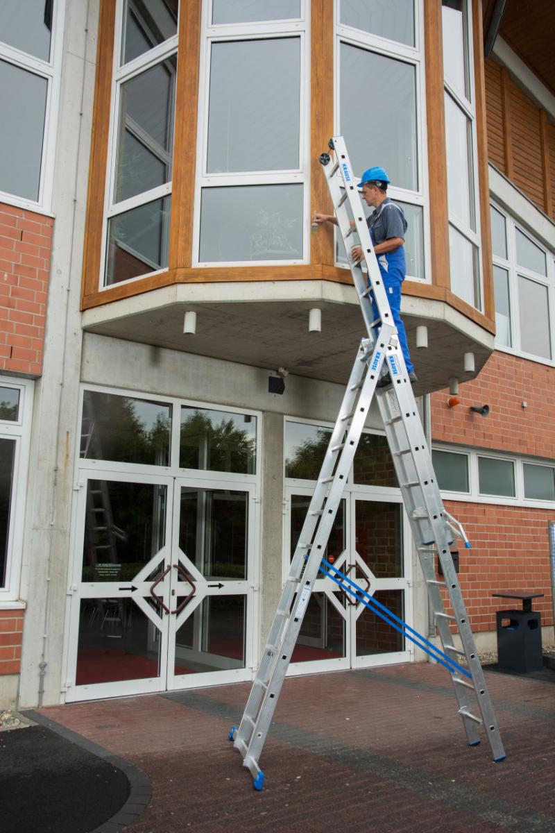 Stabilo® Sprossen-VielzweckLeiter, mit Wandlaufrollen, dreiteilig - Alu - Arbeitshöhen 4.40 m bis 9.30 m - 3 x 12 Sprossen – Bild 10