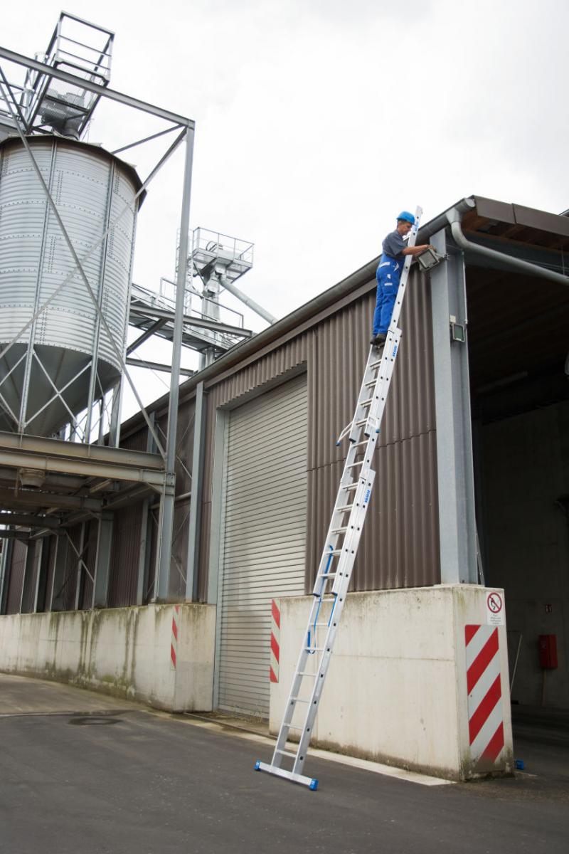 Stabilo® Sprossen-VielzweckLeiter, mit Wandlaufrollen, dreiteilig - Alu - Arbeitshöhen 4.40 m bis 9.30 m - 3 x 12 Sprossen – Bild 11